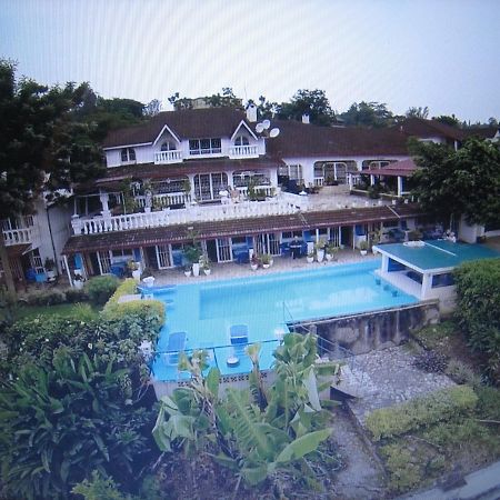 كيغالي Hotel Restaurant Hellenique Appartements المظهر الخارجي الصورة