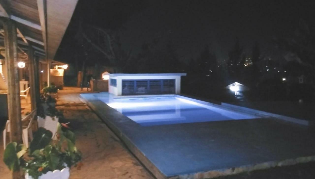 كيغالي Hotel Restaurant Hellenique Appartements المظهر الخارجي الصورة